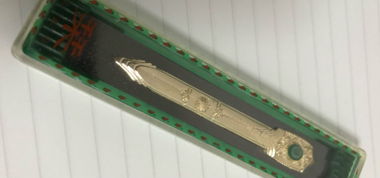 特殊景品 パチンコ しおり 分解前