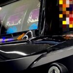 【画像】新台スマスロ『Lバジリスク絆3_絆改?』筐体チラ見せ始まる|リールに天膳、丸ボタンで黒基調の枠色